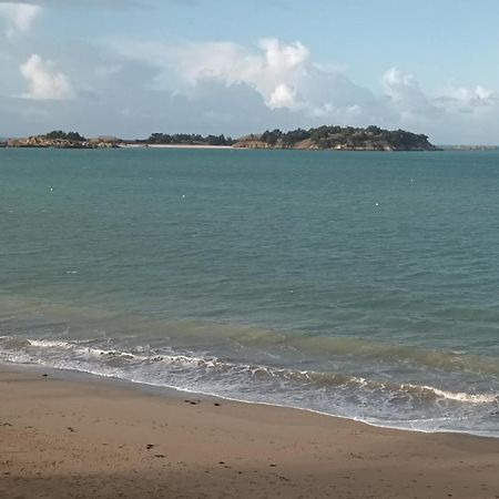 La Ville Es Colins Beaussais Sur Mer Extérieur photo